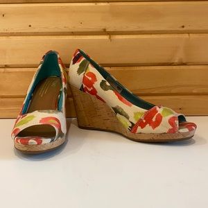 Tom’s Floral Peep Toe Wedge Heels